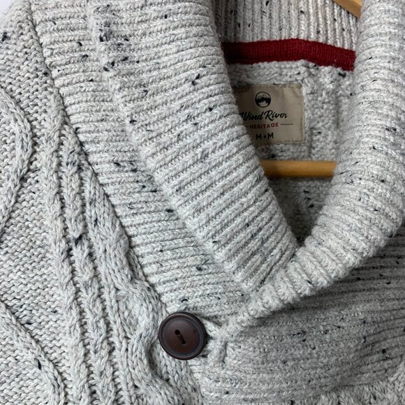 Wind River Heritage Men’s Heavy Cable-Knit Sweater – Medium - Picture 4 of 14